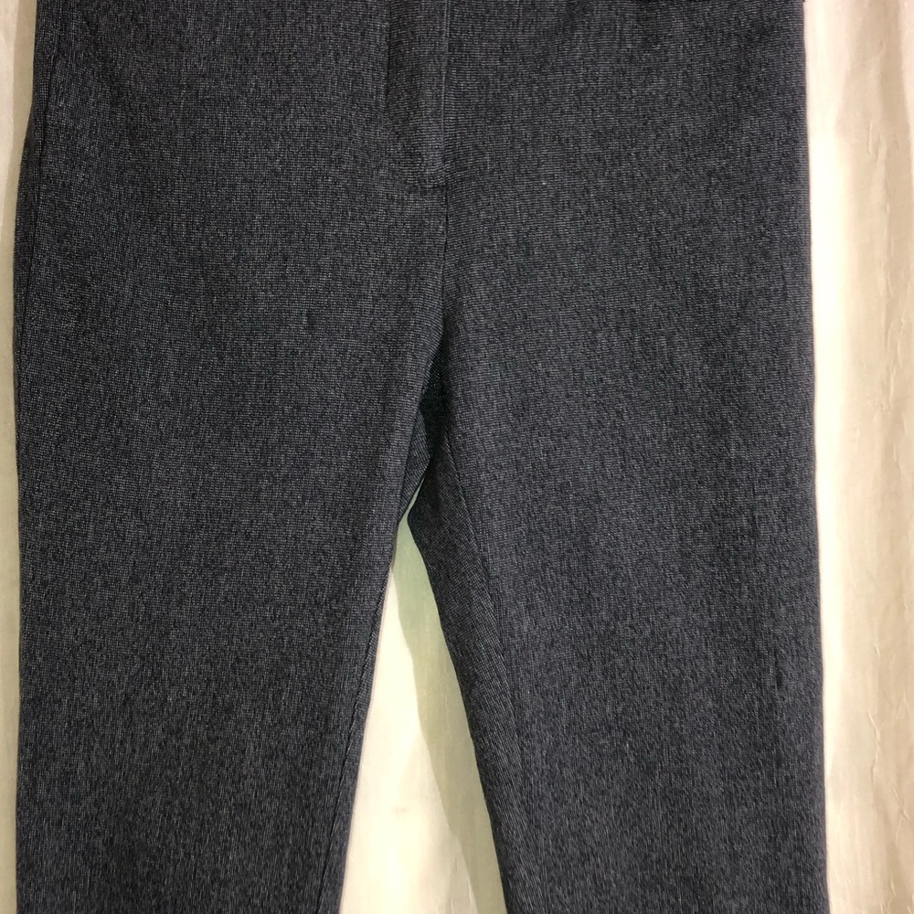 Black and Gray Skinny fit  Pants by Loft women’s size 6